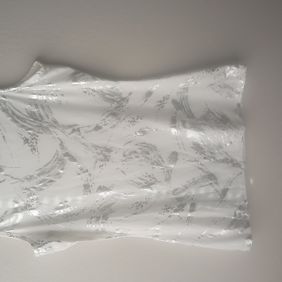 Dots Shell Top - Picture 7 of 8